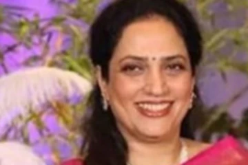 மராட்டிய முதல்வர் மனைவிக்கு கொரோனா தொற்று உறுதி