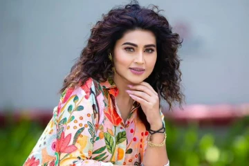 41 வயது நடிகை சினேகாவா இது.. முன்னணி ஹீரோயின்களை மிஞ்சும் லேட்டஸ்ட் லுக்