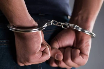 மட்டக்களப்பு பகுதியில் தீக்கரையான வீடு...கைது செய்யப்பட்ட எழுவர்