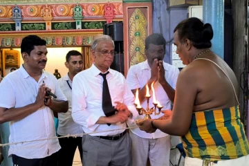 வழக்கு முடிந்த கையோடு கோணேஸ்வரனிடம் ஓடோடி சென்ற சுமந்திரன்!