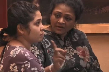 சிகரெட்டை ஊதித்தள்ளும் கவர்ச்சி நடிகை!! பிக்பாஸ் நிகழ்ச்சியில் அரங்கேறும் அசிங்கம்..