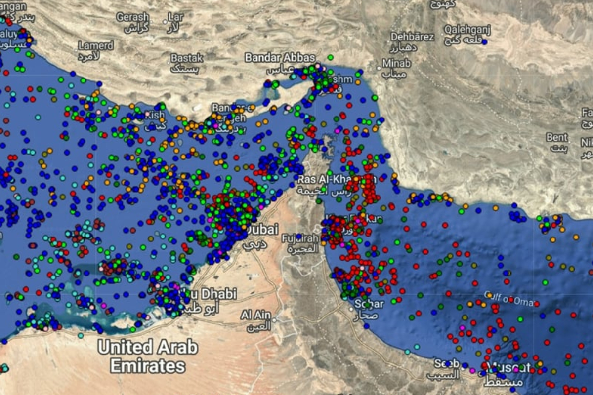 அமெரிக்காவின் பொய்யான அறிவிப்பு! அதிரடியாக அம்பலப்படுத்திய ஈரான் | Iran Denied Us Navy Destroyers Entered Hormuz