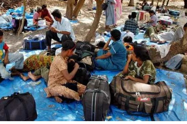 ஒரு முட்டையின் விலை ரூ.36, ஒரு கிலோ கோழி கறி ரூ.1000, ஒரு டீ ரூ.100 - இலங்கையில் மக்கள் அவதி | Milk Chicken Egg Prices Rise In Srilanka