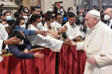 இலங்கை அரசாங்கத்திடம்  பரிசுத்த பாப்பரசர் முன்வைத்த கோரிக்கை!
