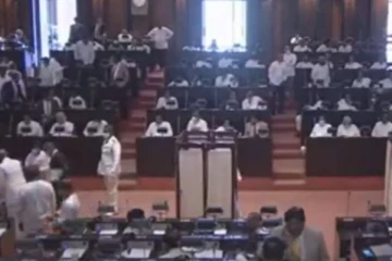நாடாளுமன்றில் வாக்கு எண்ணிக்கை ஆரம்பம்!