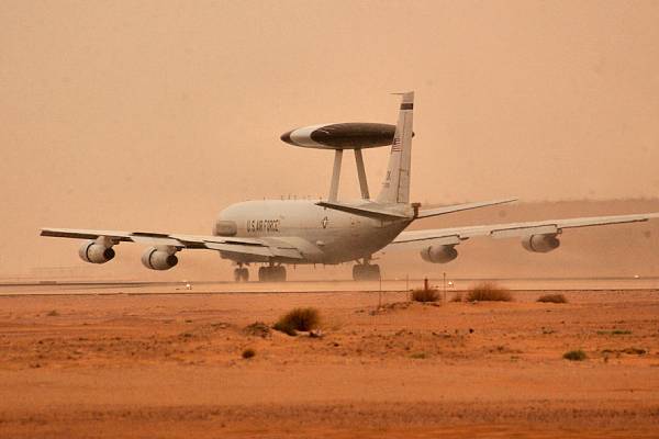 ஈரானுக்கு வாக்குறுதி அளித்து ஏமாற்றிய... அமெரிக்காவின் நேச நாடான சவுதி அரேபியா | More Aircraft Saudi Airbase Us Forces