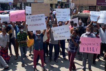 யார் திருடன்... பசில் திருடன் - திருடிய பணத்தை கொடுத்துவிட்டு நாட்டை விட்டு வெளியேறுங்கள் - கொழும்பில் அணி திரண்ட மக்கள்
