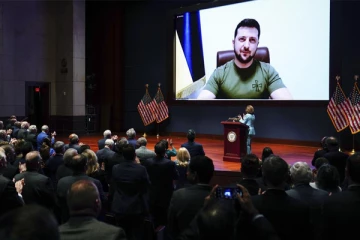 அமெரிக்கா காங்கிரஸில் உரையாற்றிய உக்ரைன் ஜனாதிபதி!