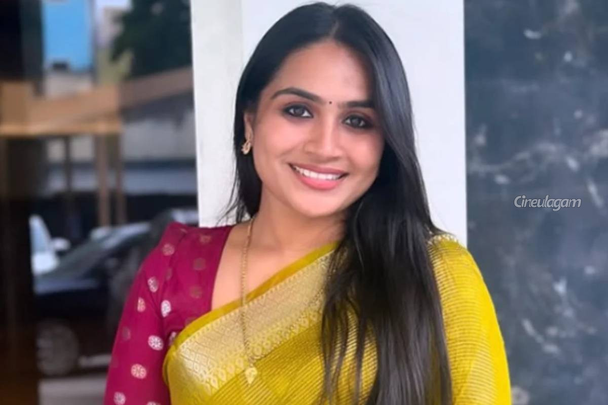 சிறுவயது போட்டோவில் இருக்கும் இந்த சீரியல் நடிகை யார் என்று தெரிகிறதா?... ஹிட் சீரியல் நடிகை தான் | Sun Vijay Tv Serial Actress Childhood Photo சிறுவயது போட்டோவில் இருக்கும் இந்த சீரியல் நடிகை யார் என்று தெரிகிறதா?... ஹிட் சீரியல் நடிகை தான் | Sun Vijay Tv Serial Actress Childhood Photo