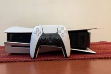 உலகளவில் முடங்கிபோன பிளே ஸ்டேஷன்... அதிருப்தியடைந்த பயனாளிகள்!