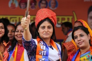 தாழ்த்தப்பட்டோரின் மறுமலர்ச்சிக்கு வித்திட்ட அனுப்பிரிய பட்டேலின் வாழ்க்கை வரலாறு..!