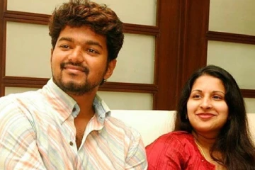 தனது மனைவி சங்கீதாவிற்கு விஜய் வாங்கி கொடுத்த முதல் பரிசு.. என்ன தெரியுமா