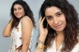 இன்ஸ்டாகிராமில் ஆக்டிவாக இருக்கும் பிரியா பவானி, க்யூட் லுக்கில் எடுத்த புகைப்படங்களை பகிர்ந்துள்ளார்.