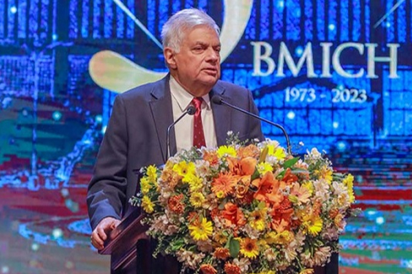 உலகத்தின் அதிகாரம் மேற்கிலிருந்து ஆசியாவிற்கு மாற்றம் | Shift Of World Power From The West To Asia