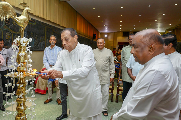 ஜே.ஆரின் கொள்கையை பின்பற்றியிருந்தால் இலங்கை இன்று அபிவிருத்தி அடைந்த நாடு: ஜனாதிபதி ரணில் திட்டவட்டம் | Message For Jr Jayawardena 117Th Birth Anniversary