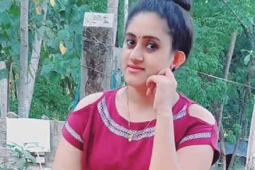 போட்டோ ஷூட் மோகத்தால் பிரபல நடிகைக்கு நேர்ந்தகதி; கடும் கண்டங்கள்!