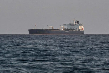 கட்டார் கடற்பரப்பில் எண்ணெய் கப்பல் மீது ஈரான் தாக்குதல்