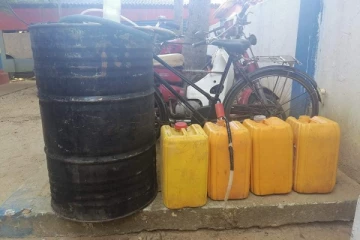 மானிப்பாயில் 11 லீற்றர் கசிப்புடன் ஒருவர் கைது