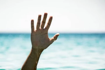 முல்லைத்தீவு கடலில் காணாமல் போன மூவரில் மற்றொரு சடலம் மீட்பு