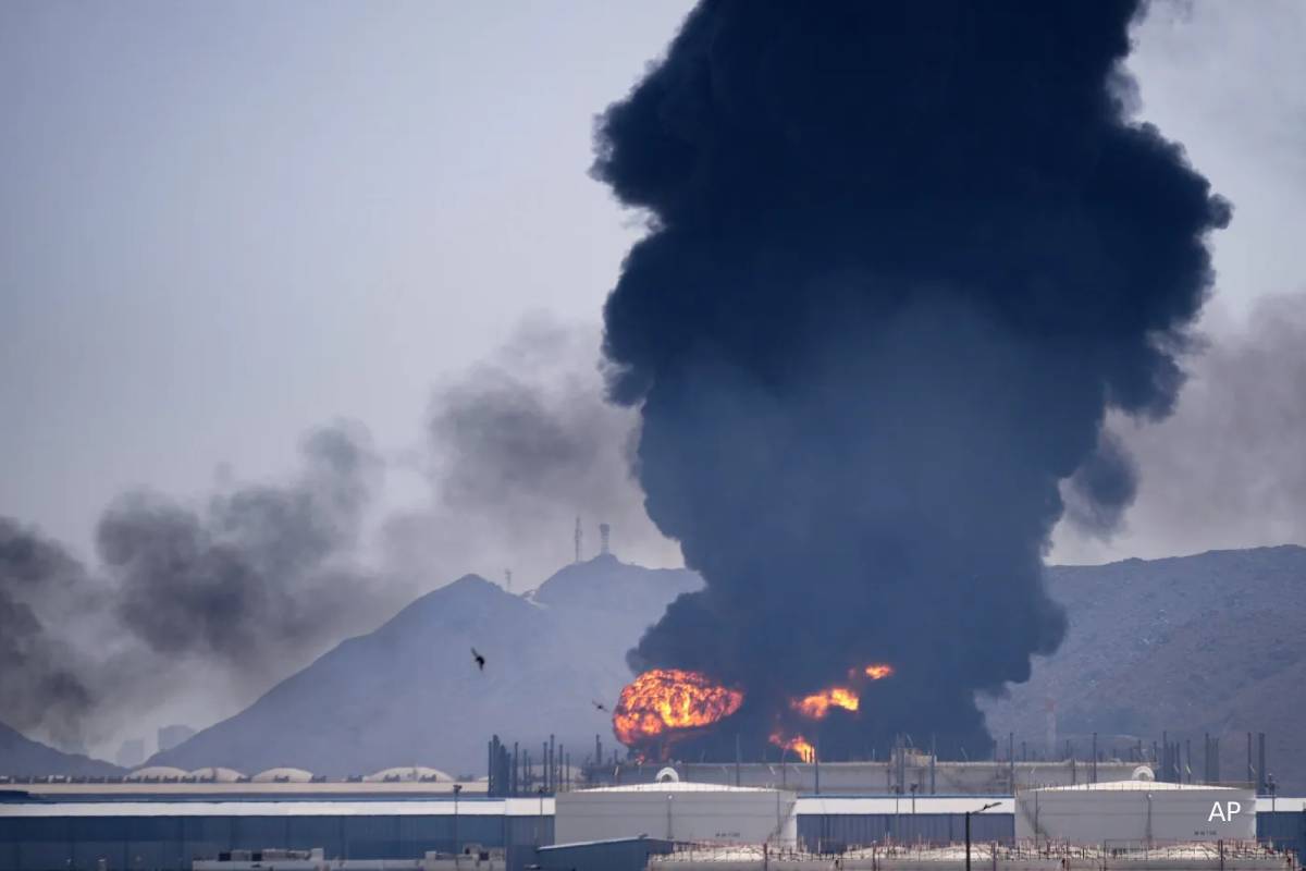 ஈரான் போரில் தனித்துவிடப்பட்ட ட்ரம்ப்... இன்னொரு பெருந்தவறை செய்ய திட்டமிடுவதாக தகவல் | Trump May Capture Kharg