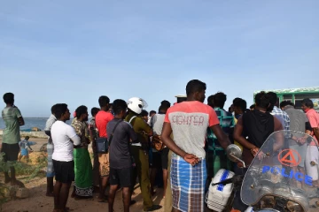 மன்னாரில் பெண்கள் உட்பட பலர் மீது  கடற்படை கொடூரத் தாக்குதல்-லொஹான் ரத்வத்தே பாணியில் மிரட்டல்!