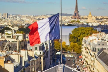 யாழில் பிரான்ஸிலிருந்து வந்த இளைஞனுக்கு அரங்கேற்றப்பட்ட கொடூரம் ; தொலைபேசி அழைப்பால் வந்த வினை