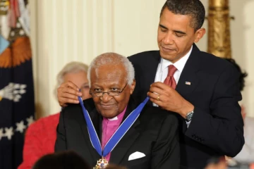 பேராயர் டெஸ்மன்ட் டுட்டு  மறைவு; முன்னாள் அமெரிக்க அதிபர் பராக் ஒபாமா கவலை