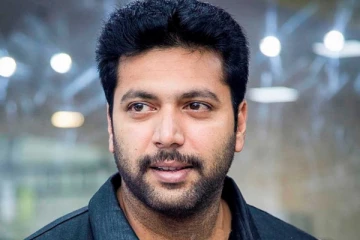 ஜெயம் ரவியின் இரண்டாம் மகனா இது? குடும்பத்துடம் எடுத்த புகைப்படம்