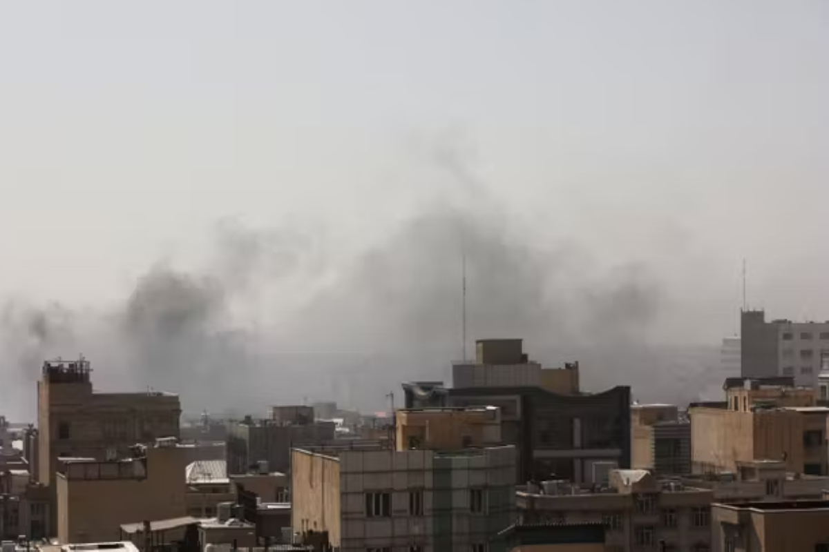 ஈரானுக்கு சிறிதும் அஞ்சாமல் இஸ்ரேல் செய்யும் காரியம்! பணயம் வைக்கப்படும் உயிர்கள் | Israel To Reopening Its Main Airport ஈரானுக்கு சிறிதும் அஞ்சாமல் இஸ்ரேல் செய்யும் காரியம்! பணயம் வைக்கப்படும் உயிர்கள் | Israel To Reopening Its Main Airport