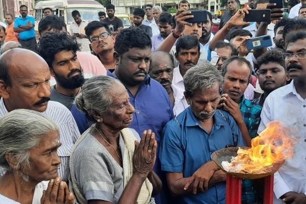 தமிழ் மக்களுக்காய் ஆகுதியான தியாக தீபம் திலீபனின் 35 ஆவது நினைவேந்தல் இன்று! (Photos) | Today Is The 35Th Commemoration Deepam Dileepan