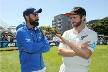 ‘நாங்க வேற மாறி, வேற மாறி’ - முதல் நாள் ஆட்டத்தில் சதம் அடித்து விளாசிய மயங்க்