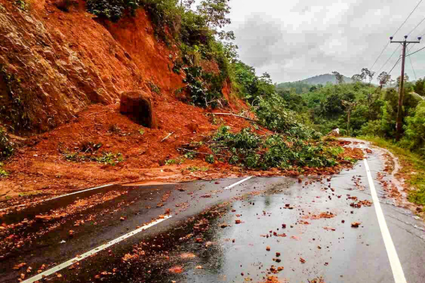நாட்டு மக்களுக்கு விடுக்கப்பட்டுள்ள எச்சரிக்கை | Do Not Stockpile Goods Unnecessarily