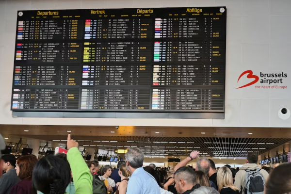 ஐரோப்பா விமான நிலையங்களில் சைபர் தாக்குதலால் தொடரும் பாதிப்பு | Europe Airport Cyberattacks Flights Disruptions