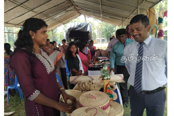 வறுமையினுடைய தாக்கங்களை உணர்ந்து கொண்டவர்களாக திகழும் கிராமப் பெண்கள் | Rural Women Aware Of The Impacts Of Poverty