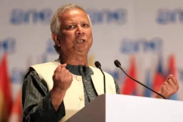 வங்கதேச அரசின் புதிய தலைவர் - யார் இந்த முகமது யூனுஸ்?