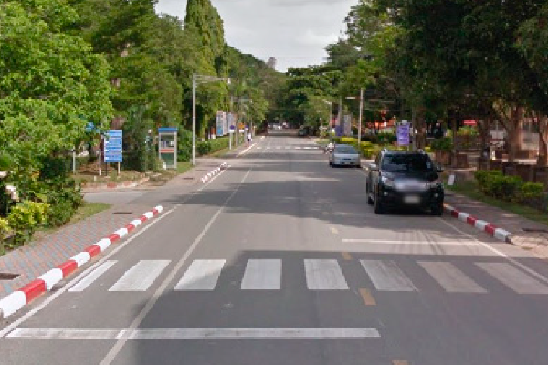 பாதசாரி கடவையில் சென்ற பெண் பலியான சோகம் | The Woman Was Killed At The Pedestrian Crossing