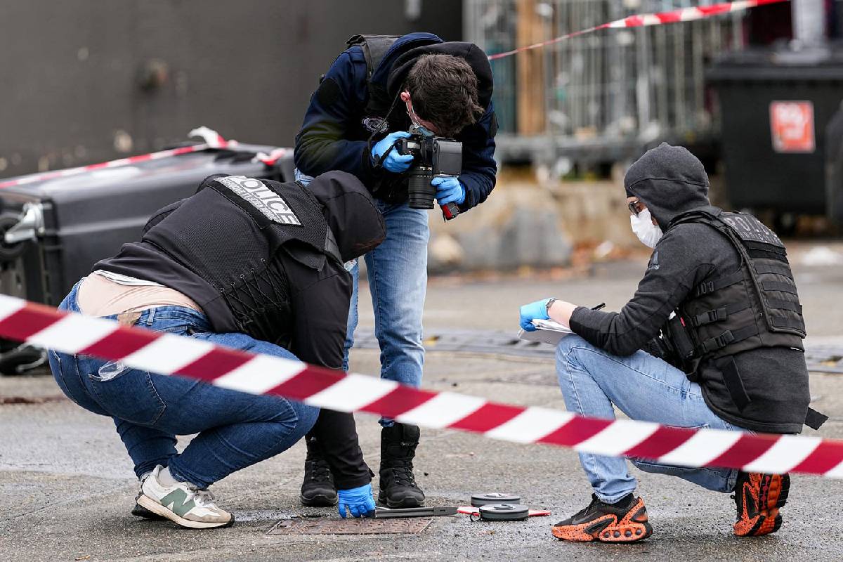 பிரான்ஸ்: பாரிஸ் அருகே துப்பாக்கிச் சூடு! ஒருவர் பலி -4 பேர் காயம் | France Shooting Near Paris One Person Killed
