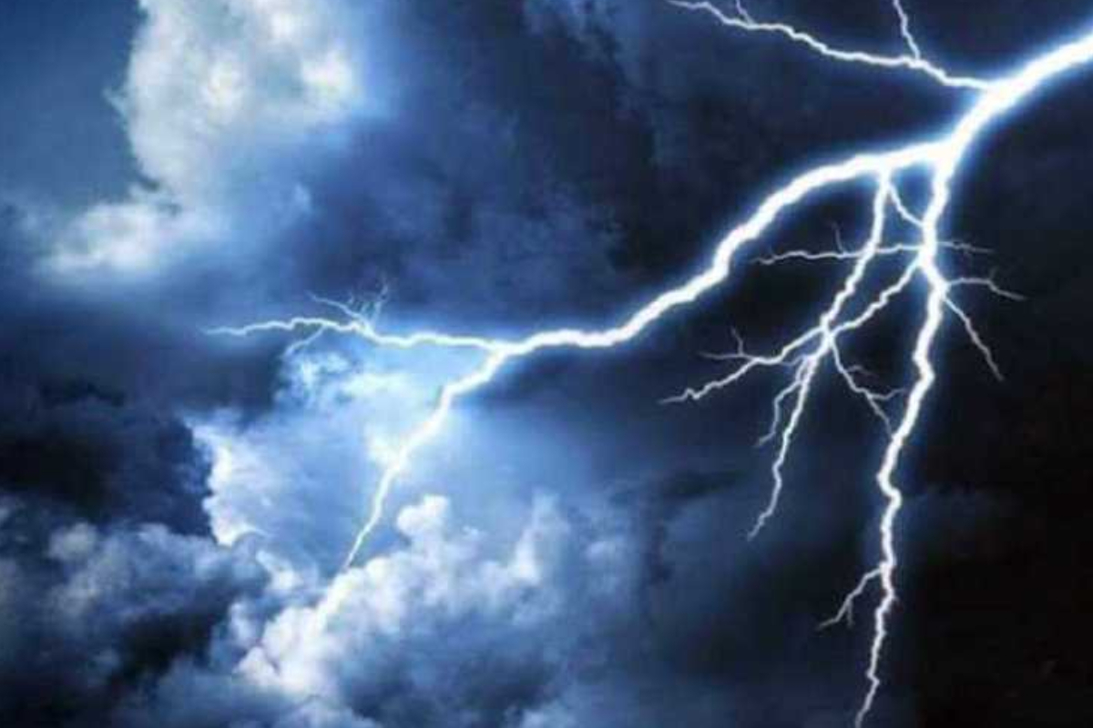 நாட்டின் பல பகுதிகளில் இடியுடன் கூடிய மழை | Thunderstorms In Many Areas