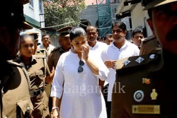 ජම්පරයත් අන්දවා... යන්න බෑ කී වැලිකඩින්ම හිරුණිකාට ලැබුණු වාට්ටුව මෙන්න. - (PHOTOS)