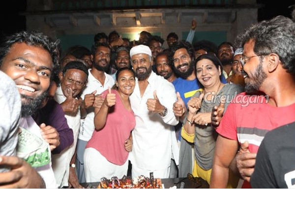 நடிகர் ரஜினிகாந்தின் ரசிகர்களுக்கு வந்த சோகமான செய்தி- என்ன இப்படி ஆனது? | Shocking News Actor Rajinikanth Fans நடிகர் ரஜினிகாந்தின் ரசிகர்களுக்கு வந்த சோகமான செய்தி- என்ன இப்படி ஆனது? | Shocking News Actor Rajinikanth Fans