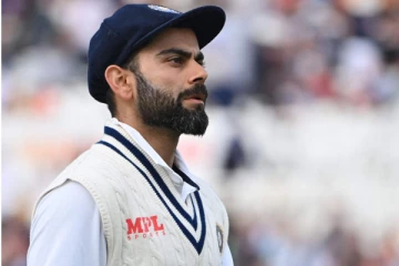 நீங்க முன்னாடி நின்று வழிநடத்துனது போதும் பின்னாடி போங்க - கோலிக்கு அறிவுரை வழங்கிய கிரிக்கெட் வீரர்