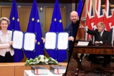 இறுதியாக பிரெக்சிட் உறுதியானது... ஒப்பந்தத்தில் கையெழுத்திட்டார் பிரித்தானிய மகாராணியார்!