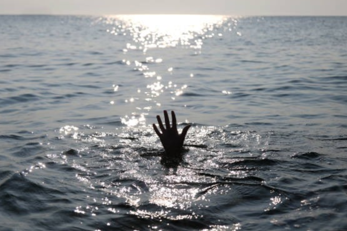 பல கனவுகளுடன் புறப்பட்ட இளைஞனுக்கு நேர்ந்த கதி | Tragic Death Engineering Student At Sea பல கனவுகளுடன் புறப்பட்ட இளைஞனுக்கு நேர்ந்த கதி | Tragic Death Engineering Student At Sea