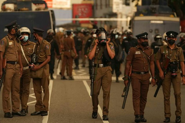 போராட்டம் தவறு என்றால் போராட்டத்தின் விளைவாக உருவாகிய புதிய ஆட்சிக் கட்டமைப்பும் தவறு: மு.சந்திரகுமார் | Sri Lanka Anti Govt Protest