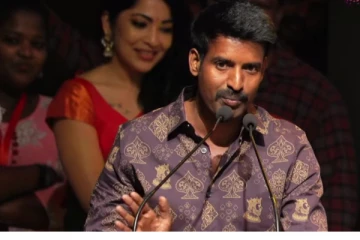 ஹீரோ ஆனதும் காசு கொடுத்து கூட்டத்தை சேர்த்த சூரி.. கூச்சலிட்ட ரசிகர்களால் கடுப்பாகிய இசைஞானி..