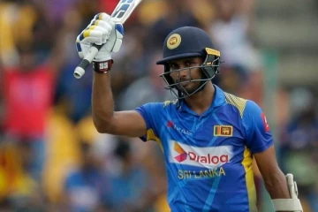 ඉන්දියාවක් මවිත කළ අපේ කොල්ලා...  දසුන් ගැන ඉන්දිය ක්‍රිකට් ලෝලින්ගේ ඉල්ලීම...(PHOTOS)