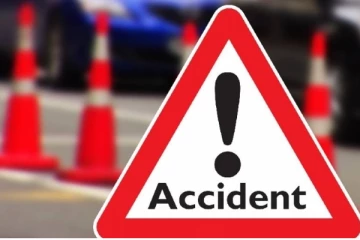 දෙදෙනෙකුට මරු කැදවමින් මහමගදි සිදුවු මාරක රිය අනතුර.(CCTV VIDEO)