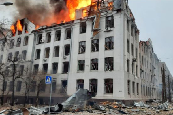 உக்ரைனுக்கு ஆயுதங்களை வழங்கினால் கணிக்க முடியாத விளைவுகளை சந்திக்க நேரிடும் - அமெரிக்காவை எச்சரித்த ரஷ்யா | Russia Warns America If Continued To Supply Weapon