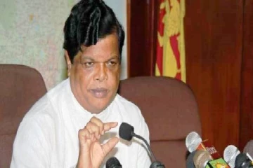 வீடுகளில் தனிமைப்படுத்தப்பட்ட நபர்களுக்கு நிவாரணப் பொதி