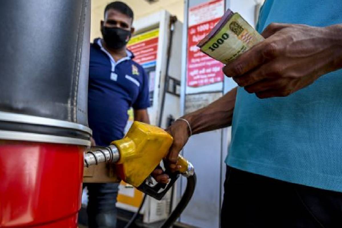 இலங்கைக்கு துணை நிற்கும் சீனா! எரிபொருள் விநியோகம் குறித்து தூதுவர் விசேட அறிவிப்பு | China Stands By Sri Lanka